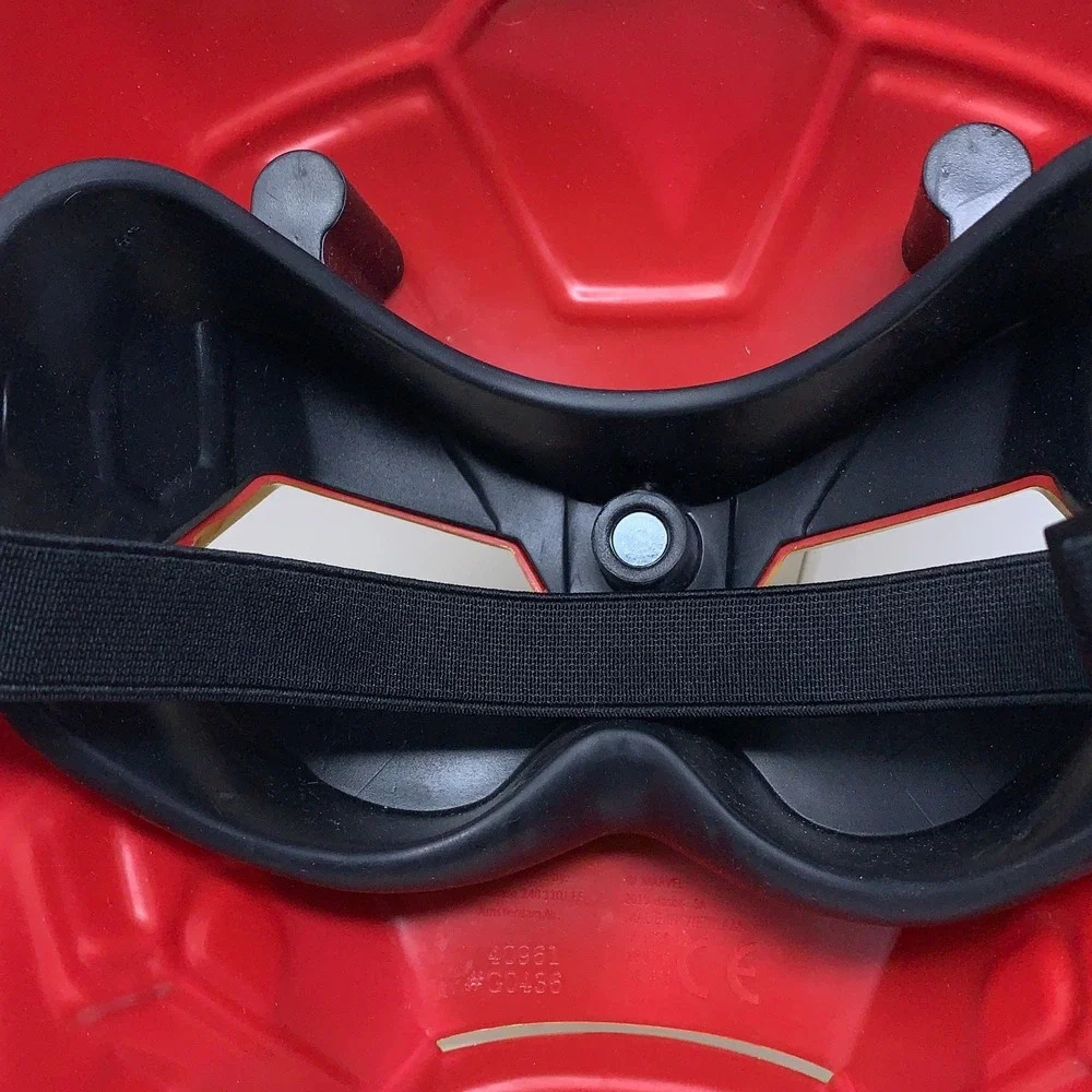 Hasbro Marvel Avengers Iron Man Hero Mask Ages 5+ NWT